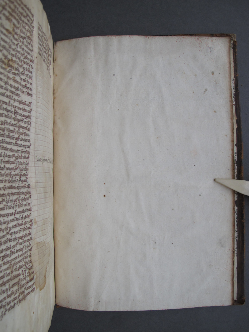Folio I recto