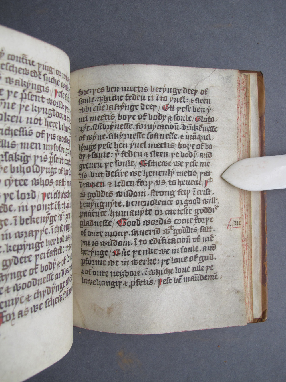 Folio 98 recto