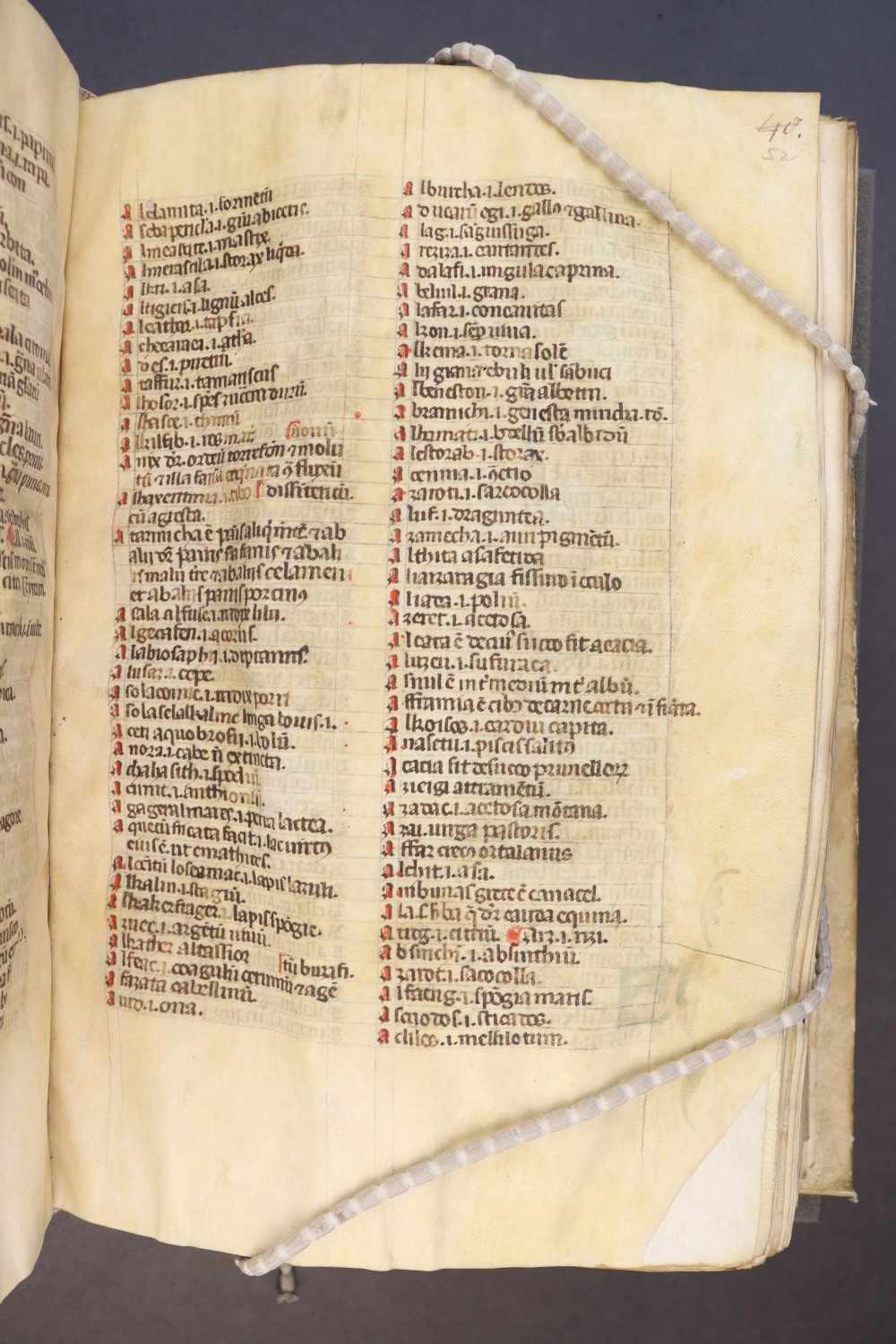 Folio 52  recto